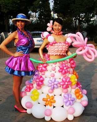 balloon outfits