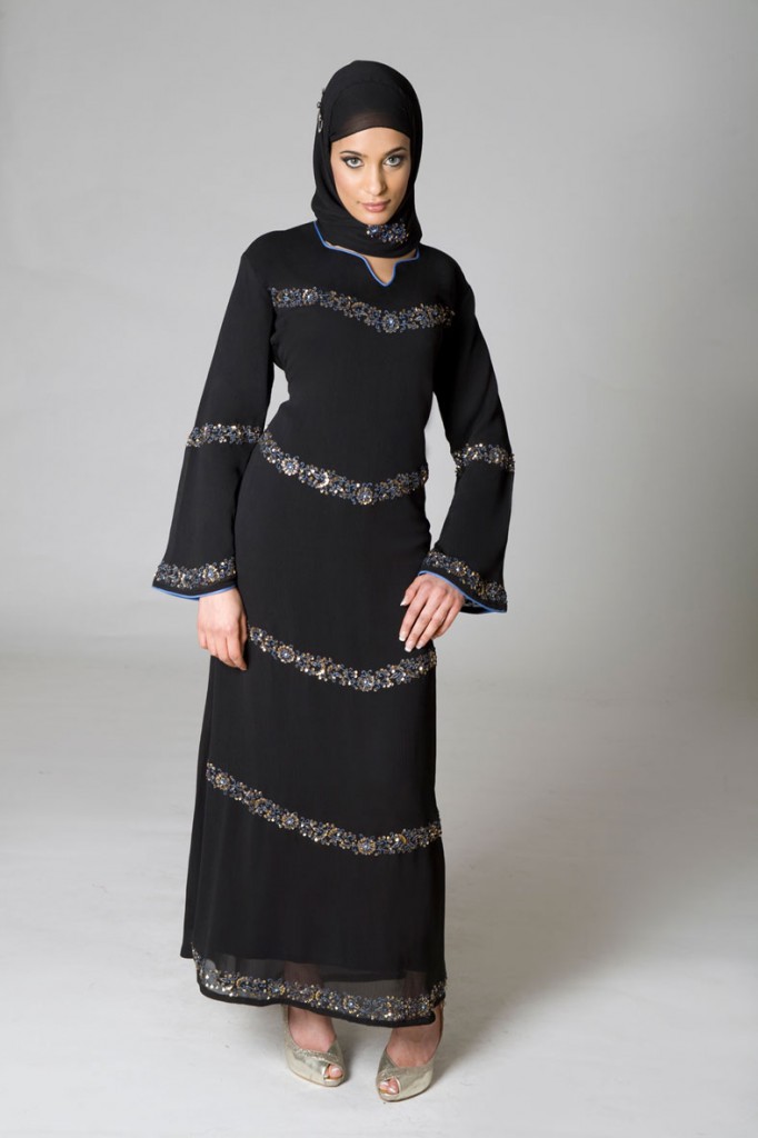 Latest Impressive Designs of Abaya/Hijab 2010 - YusraBlog.com