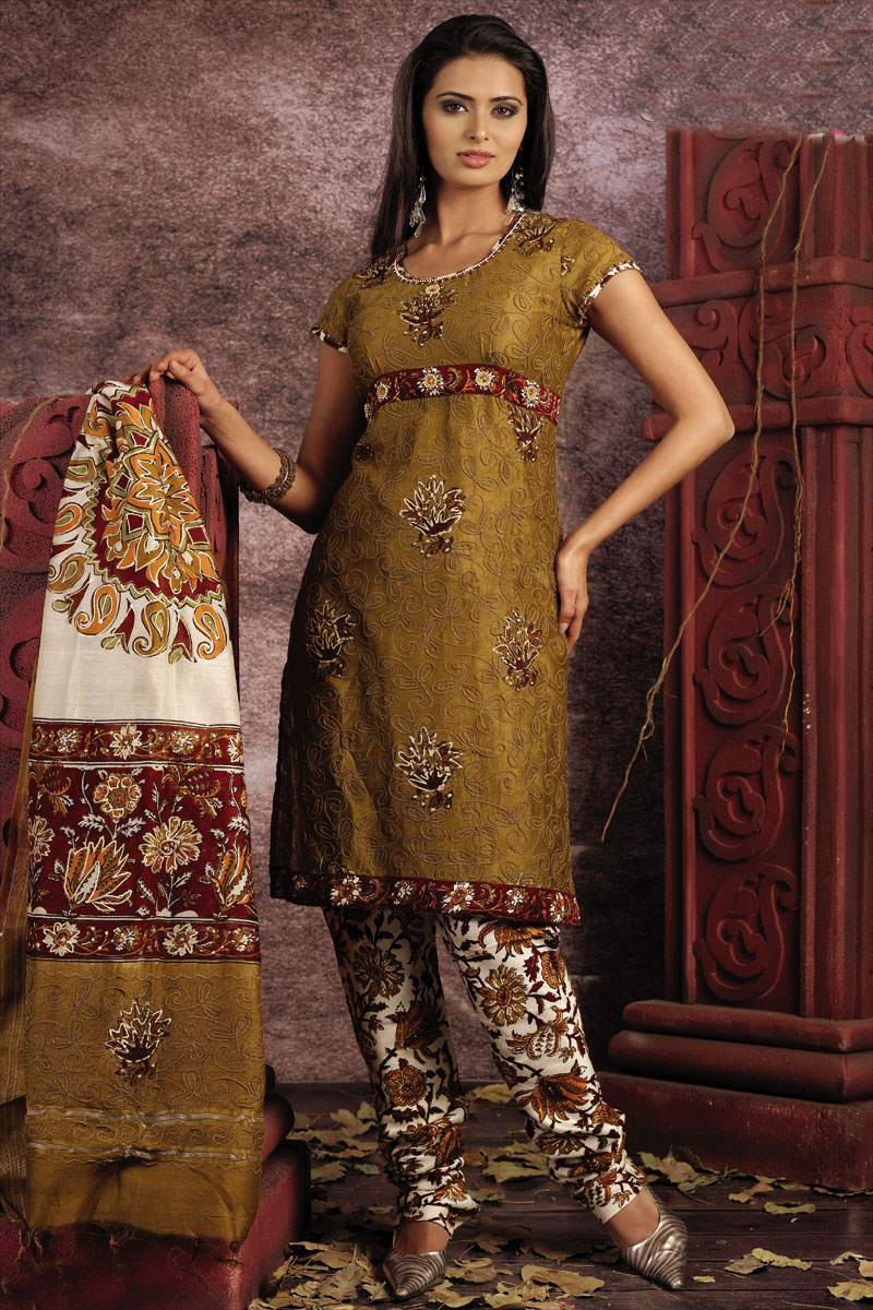 Designer Salwar Kameez For Eid: 15 Latest Designs Collection ...