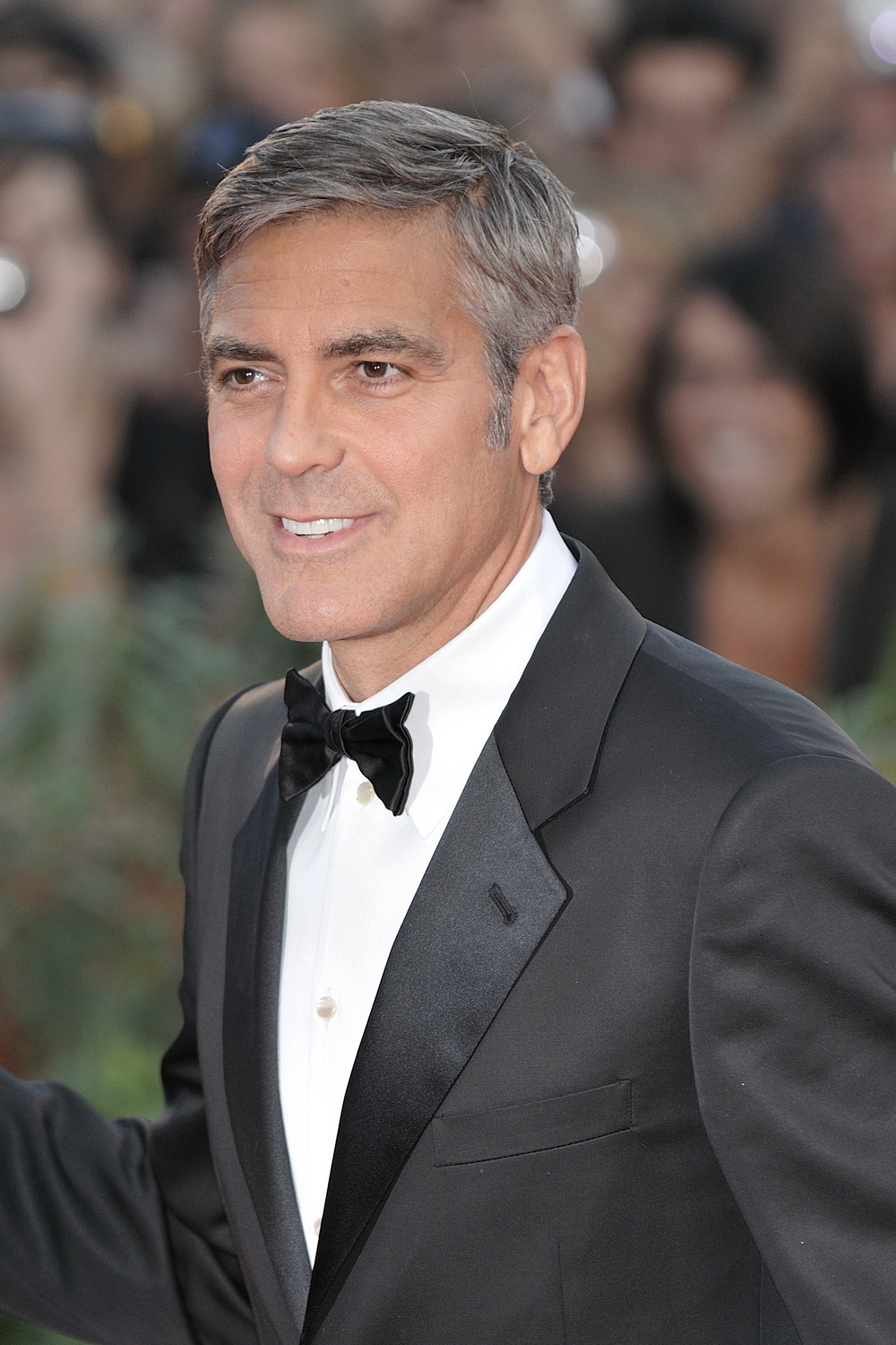 20+ Pictures Of Hollywood Celebrity George Clooney - YusraBlog.com