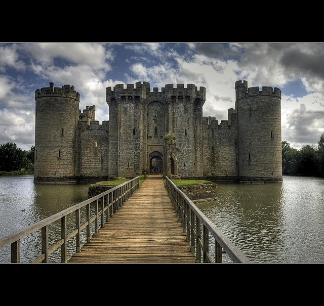 Bodiam Castle, England - YusraBlog.com