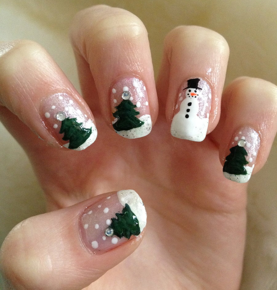 15 Stylish Tree Inspired Christmas Nail Art 2013 - YusraBlog.com