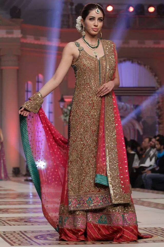 A Collection of Latest Pakistani Bridal Dresses 2015 - YusraBlog.com